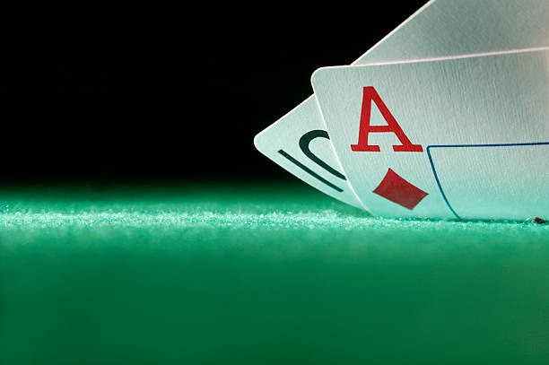 888slot Three Card Poker interface on mobile phone